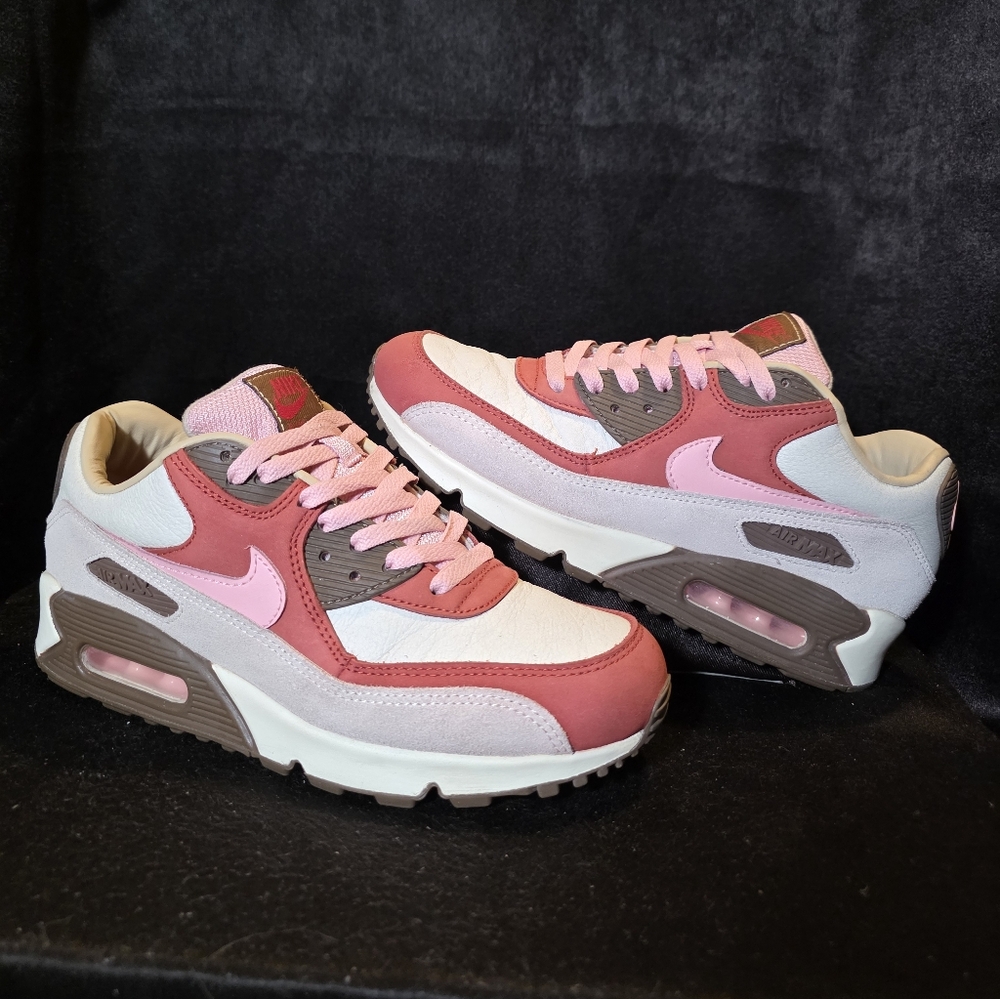 Nike Air Max Women's Sneakers - Pink/White
